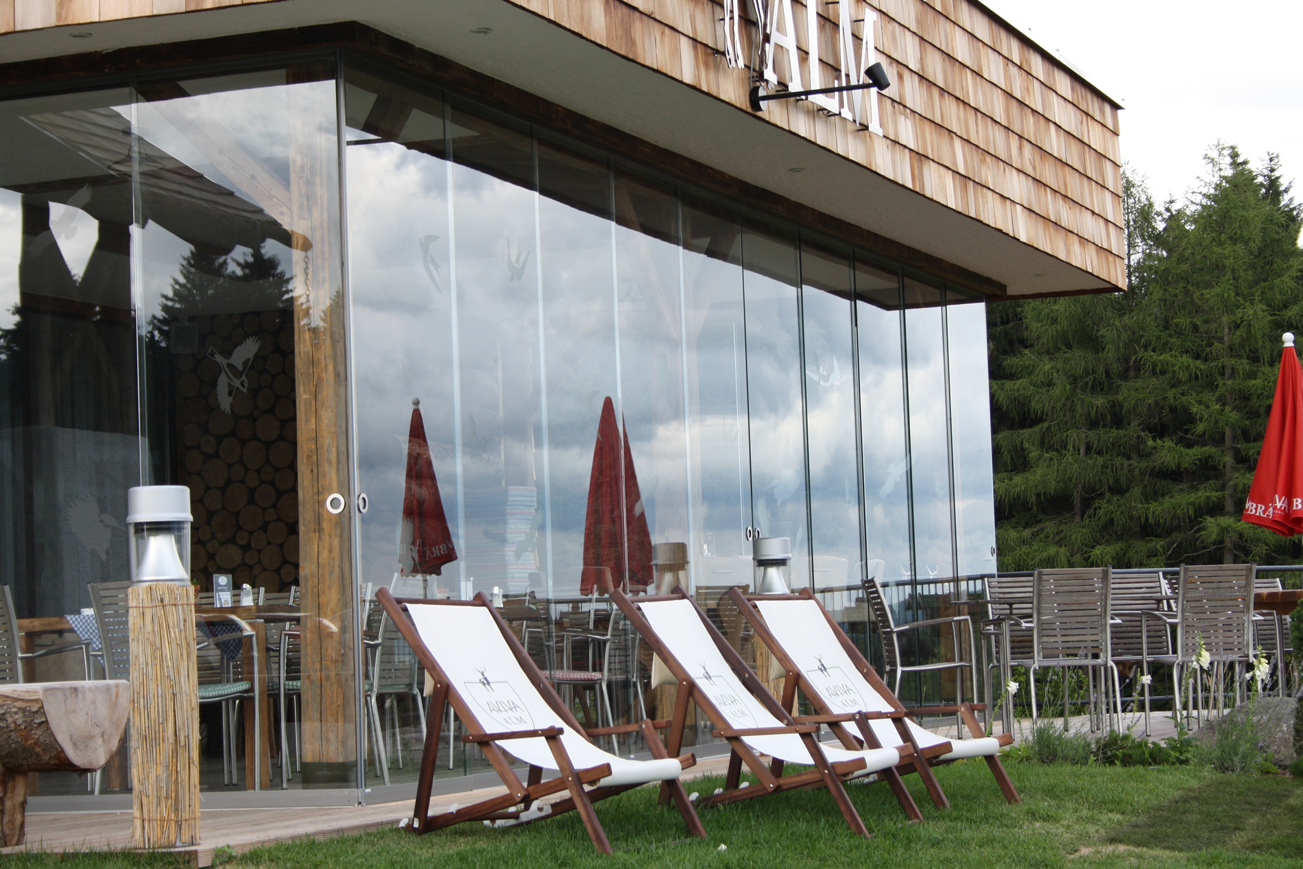 Glasschiebewand Terrasse mit Montage